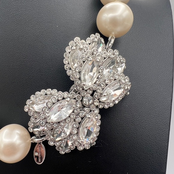 ANN TAYLOR Rhinestone Faux Pearl Necklace 
18" Signed - Picture 5 of 7